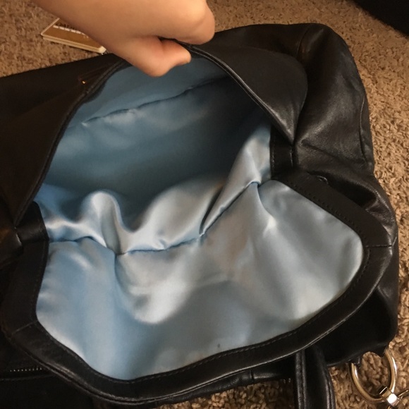 Coach purse - Picture 3 of 6